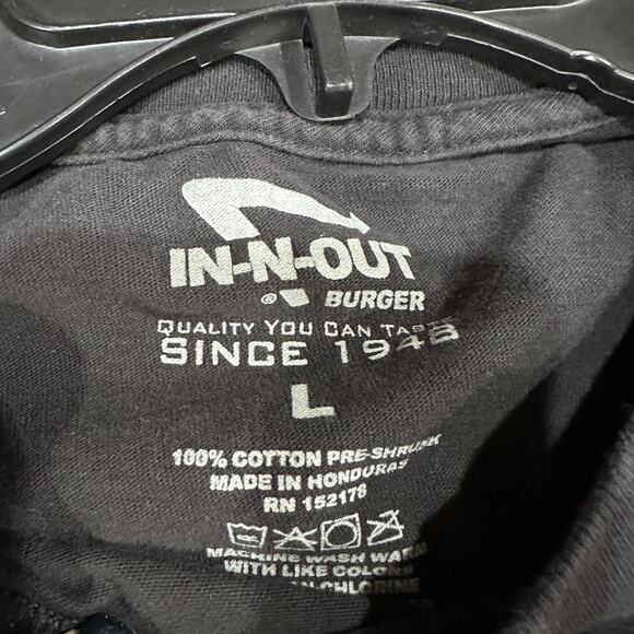 In-N-Out Burger Shirt Women Large Black Las Vegas Palm Tree Sunset Graphic Tee - Picture 6 of 6